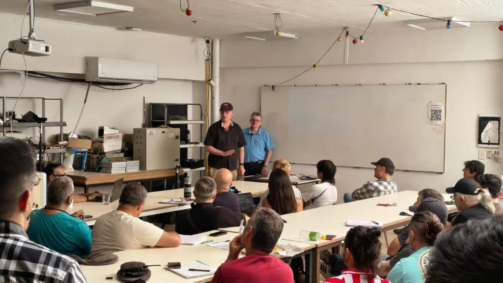 comunicados DX en radioaficionados